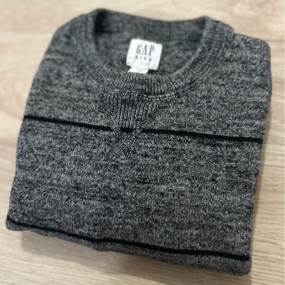 Super soft charcoal striped tight knit sweater so cozy - Picture 6 of 7